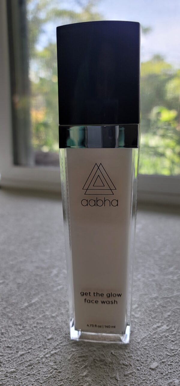 Aabha Get The Glow Face Wash